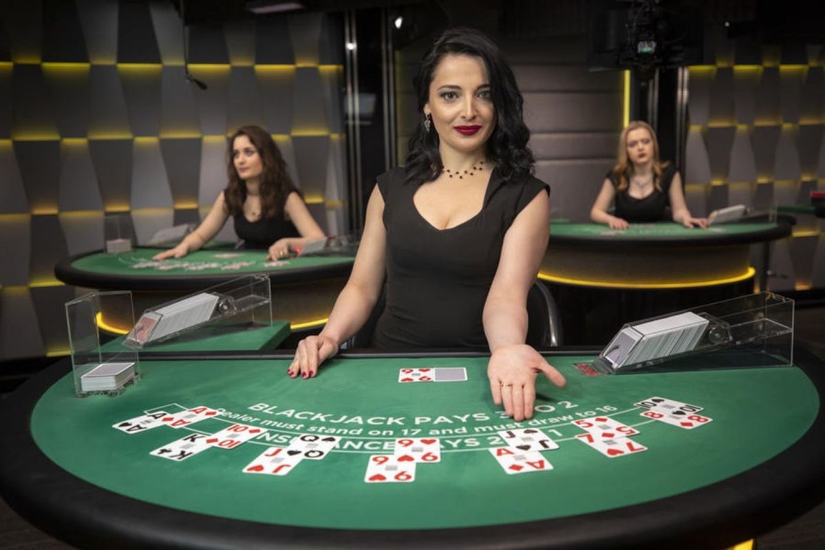 Lucky i8 پاکستان ریئل منی گیمز